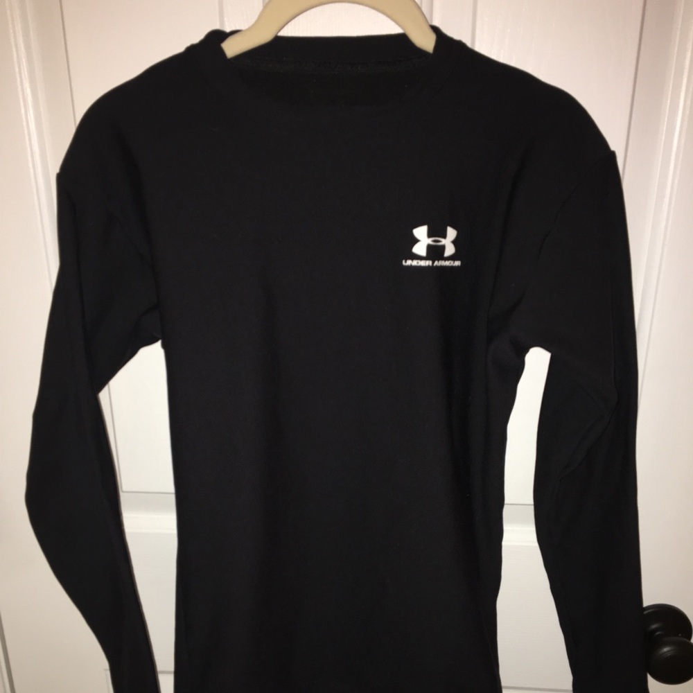 Men’s under armour long sleeve shirt